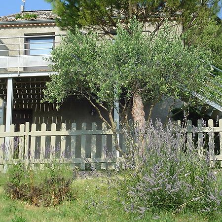 Bed and Breakfast La Cabane De Pepe Emilien Chomérac Exterior foto