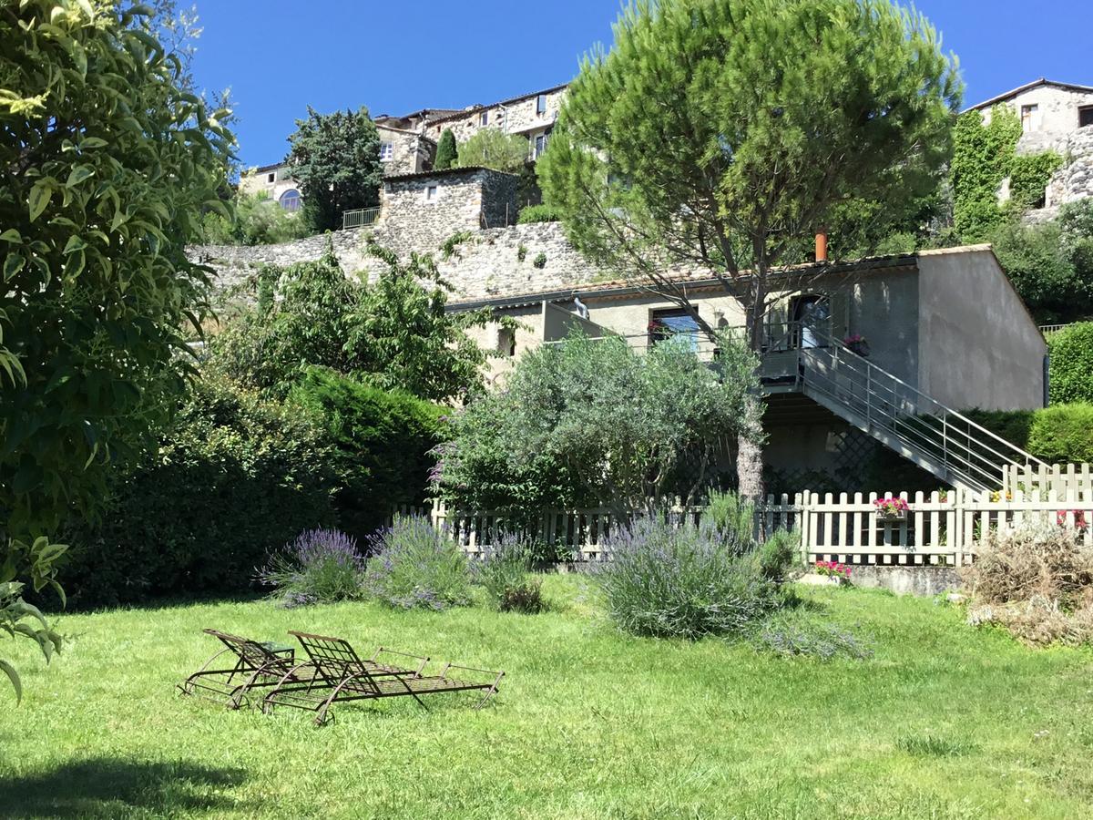 Bed and Breakfast La Cabane De Pepe Emilien Chomérac Exterior foto